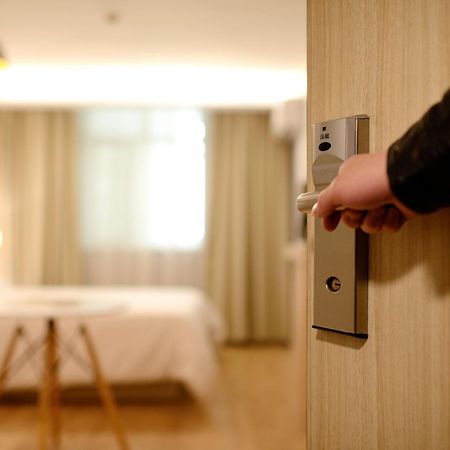 Hotel Nova Rooms Atlanta Shopping Surat Buitenkant foto