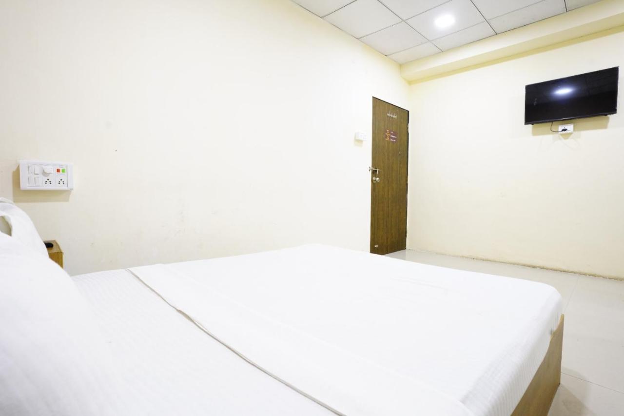 Hotel Nova Rooms Atlanta Shopping Surat Buitenkant foto