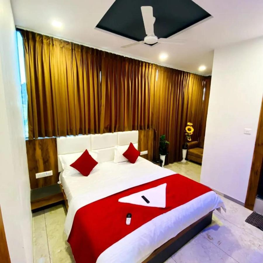 Hotel Nova Rooms Atlanta Shopping Surat Buitenkant foto