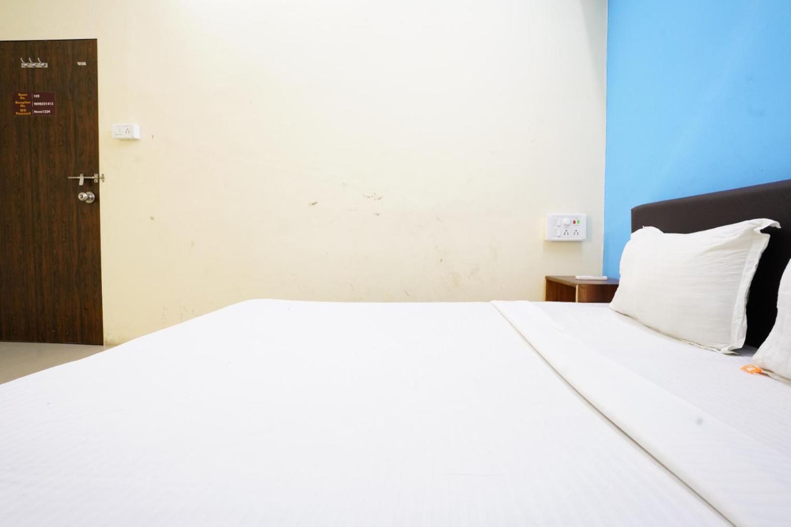 Hotel Nova Rooms Atlanta Shopping Surat Buitenkant foto